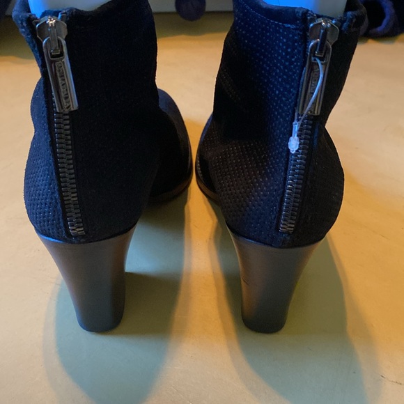 New Aquatalia ankle boots - Picture 3 of 6